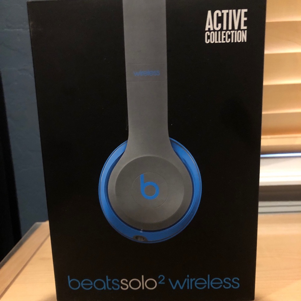 Beats Solo 2 Wireless